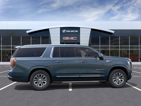 New 2026 GMC Yukon XL Denali w/ Advanced Technology Package AWD/4WD image 5
