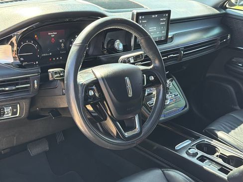 Used 2022 Lincoln Corsair FWD w/ Premium Package image 20