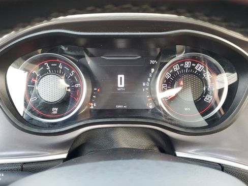 Used 2022 Dodge Challenger GT image 18