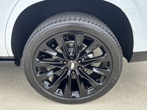 New 2026 Cadillac Escalade Platinum Sport w/ LPO, ONYX Package AWD/4WD image 39
