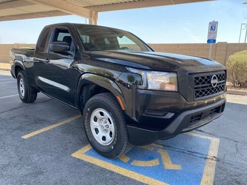 Used 2022 Nissan Frontier S RWD image 4