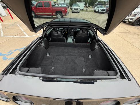 Used 1999 Chevrolet Corvette Coupe w/ Memory Pkg RWD image 15