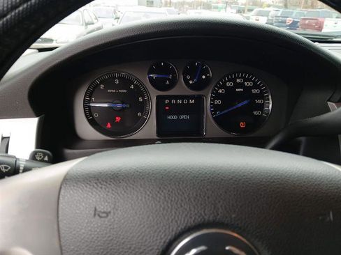 Used 2007 Cadillac Escalade AWD w/ Information Package image 16