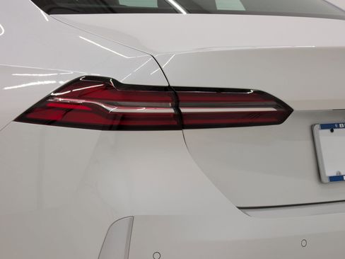 New 2026 BMW 530i RWD image 13