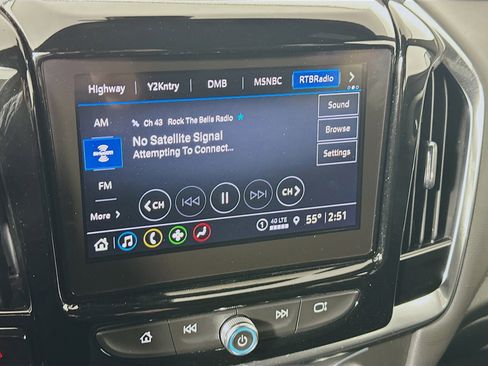 Used 2023 Chevrolet Traverse LT image 19