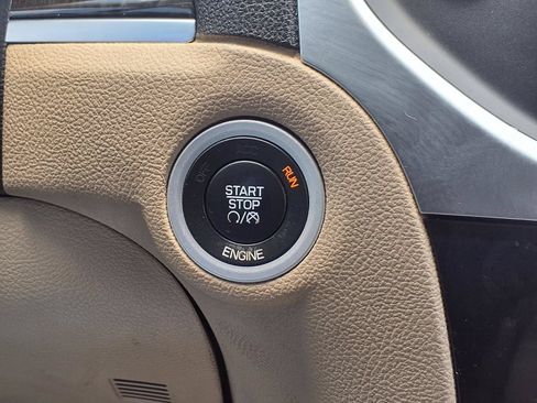 Used 2014 Chrysler 300 RWD image 15