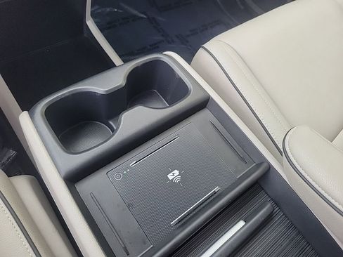 Used 2025 Honda Odyssey Touring image 23