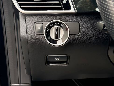 Used 2018 Mercedes-Benz GLE 43 AMG 4MATIC image 44