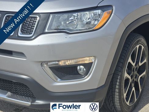 Used 2018 Jeep Compass Limited w/ Navigation Group image 10