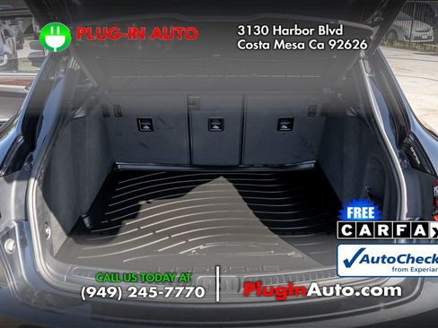 Used 2018 Porsche Macan S image 11