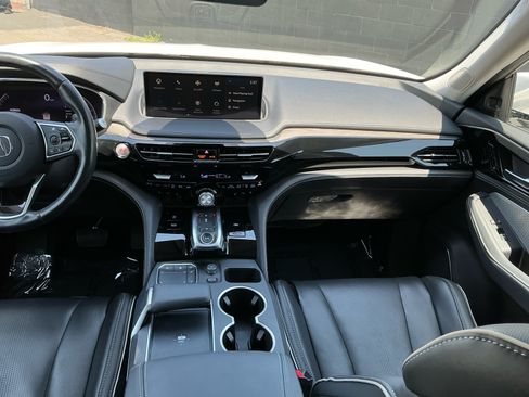 Used 2023 Acura MDX SH-AWD w/ Advance Package image 16