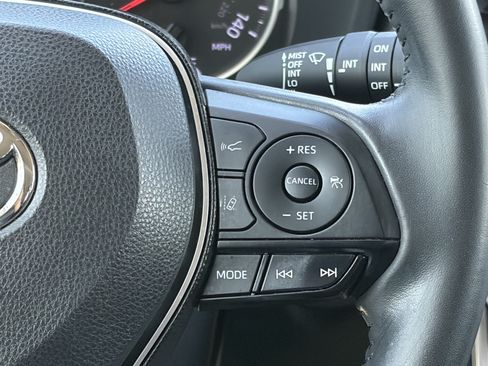 Certified 2019 Toyota RAV4 XLE Premium w/ Carpet Mat Package FWD image 18