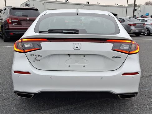 Certified 2023 Honda Civic Sport Touring image 5