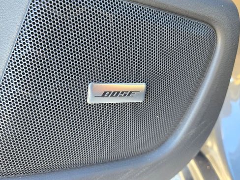 Used 2025 Nissan Sentra SV w/ SV Premium Package image 26