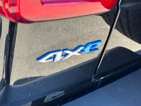 Used 2023 Jeep Wrangler Unlimited Sahara w/ Cold Weather Group image 22