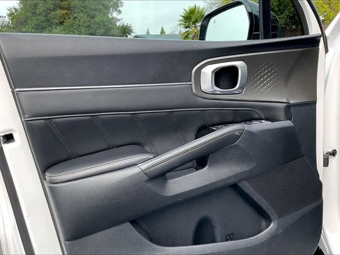 Used 2022 Kia Sorento SX image 26