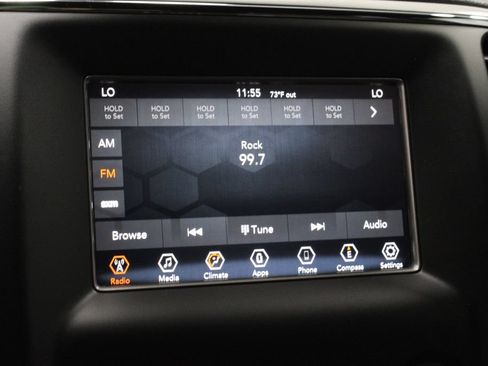 Used 2020 Jeep Grand Cherokee Laredo AWD/4WD image 2