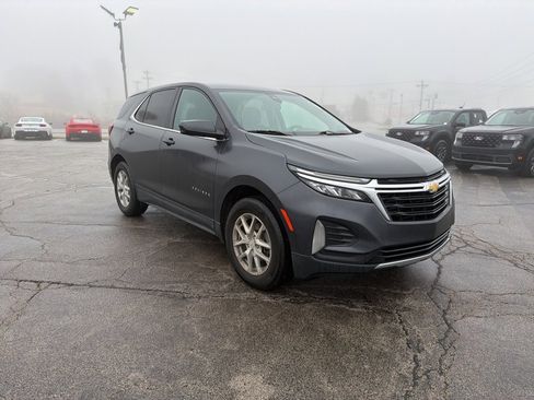 Used 2023 Chevrolet Equinox LT image 4