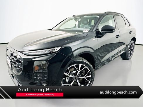 New 2026 Audi Q3 quattro 2.0T AWD/4WD image 1