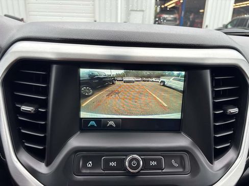 Used 2018 GMC Acadia SLE AWD/4WD image 27