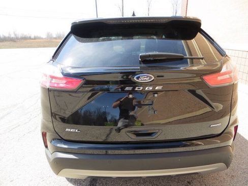 Used 2024 Ford Edge SEL w/ Convenience Package AWD/4WD image 9