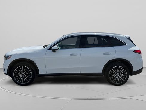 Certified 2026 Mercedes-Benz GLC 300 4MATIC image 2