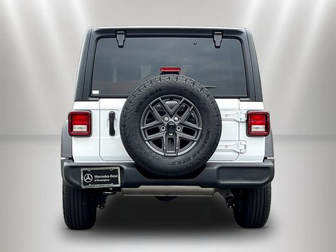 Used 2024 Jeep Wrangler Unlimited Sport AWD/4WD image 6