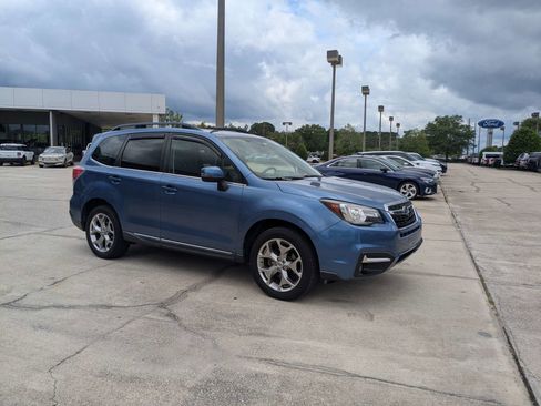 Used 2018 Subaru Forester 2.5i Touring w/ Popular Package #2 AWD/4WD image 2