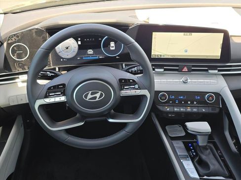 New 2026 Hyundai Elantra Limited FWD image 13