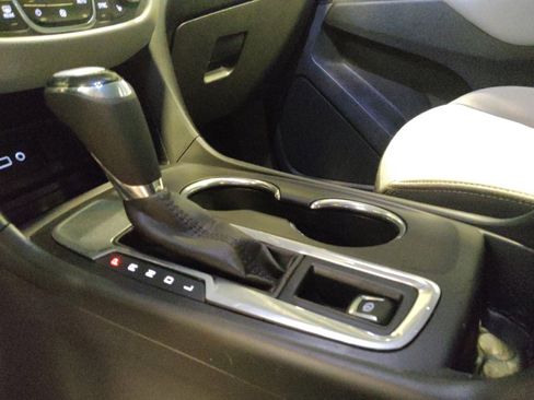 Used 2020 Chevrolet Equinox LT FWD image 26
