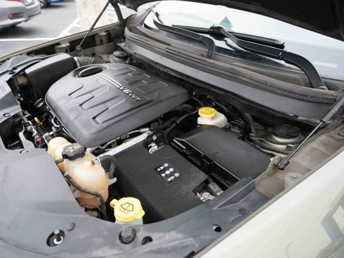 Used 2019 Jeep Cherokee Limited image 34