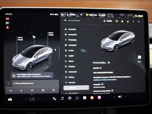 Used 2023 Tesla Model 3 Standard Range image 7