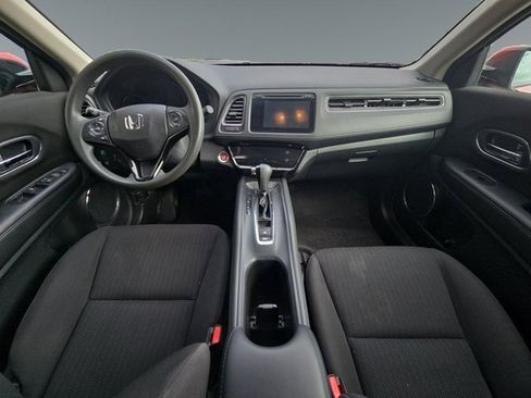 Used 2018 Honda HR-V EX image 14