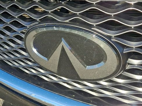 Used 2019 INFINITI QX50 Essential w/ Proactive Package image 32