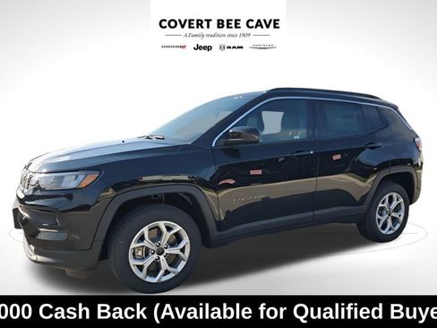 New 2026 Jeep Compass Latitude image 4