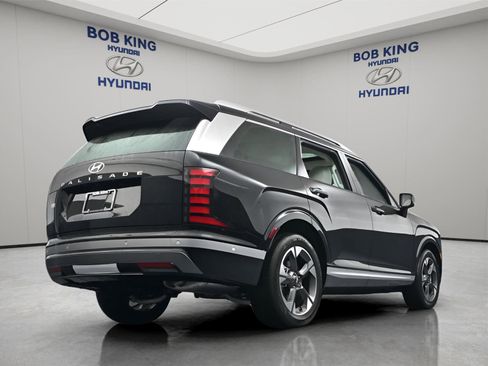 New 2026 Hyundai Palisade Limited FWD image 14