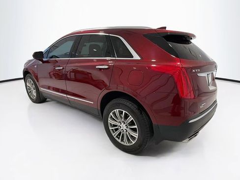 Certified 2018 Cadillac XT5 Luxury w/ Driver Awareness Package AWD/4WD image 5
