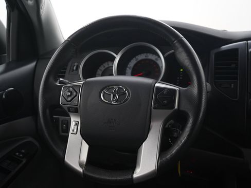 Used 2015 Toyota Tacoma PreRunner w/ Convenience Package RWD image 17