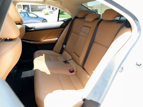 Used 2018 Lexus IS 300 AWD w/ Premium Package image 46