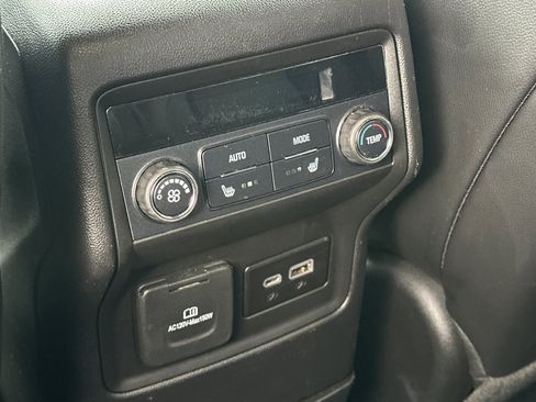 Used 2021 GMC Acadia SLT w/ Elevation Edition image 44