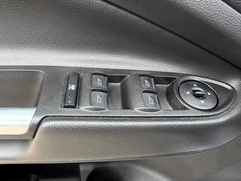 Used 2017 Ford Escape SE FWD image 17