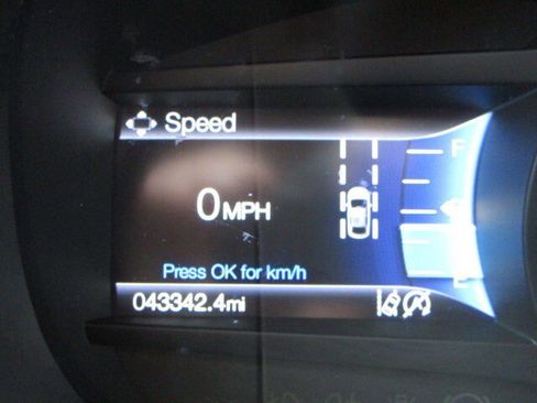 Used 2024 Ford Edge Titanium w/ Equipment Group 301A AWD/4WD image 24