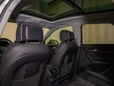 Used 2023 Audi Q5 Prestige w/ Prestige Package image 10