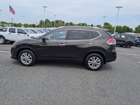 Used 2014 Nissan Rogue SV AWD/4WD image 6