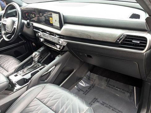 Used 2023 Kia Telluride EX X-Line image 24