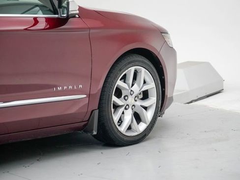 Used 2016 Chevrolet Impala LTZ w/ Enhanced Convenience Package FWD image 7