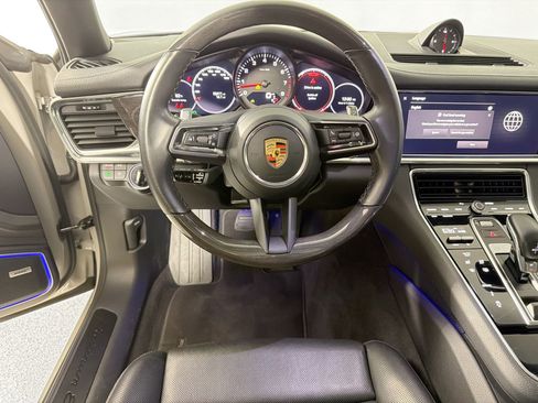 Certified 2023 Porsche Panamera Platinum Edition image 18