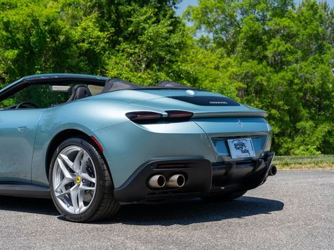 Certified 2024 Ferrari Roma Spider RWD image 21