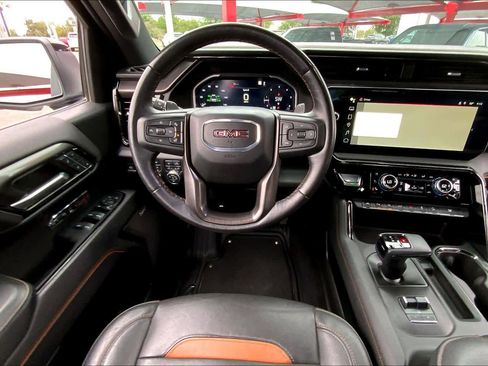 Used 2023 GMC Sierra 1500 AT4 image 6