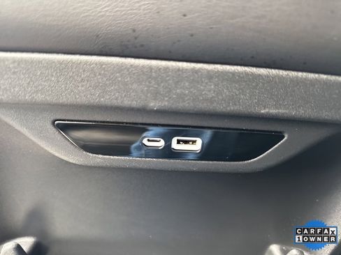 Used 2024 Chrysler Pacifica Touring-L image 46